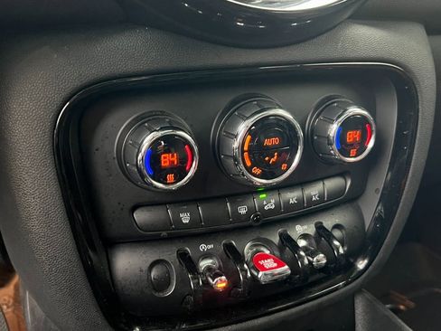 Used 2017 MINI Cooper Clubman image 17