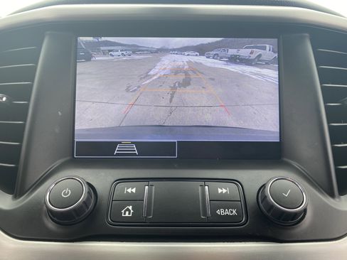 Used 2023 GMC Acadia SLE w/ Driver Convenience Package image 14