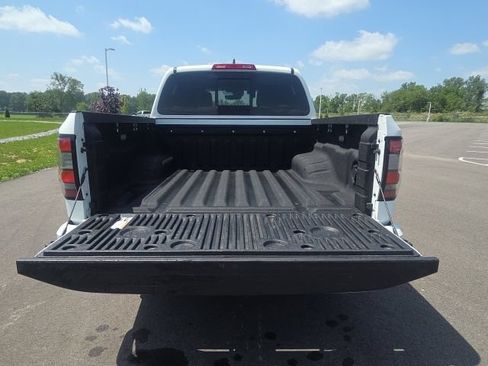 Used 2023 Nissan Frontier PRO-4X w/ Pro-4X Premium Package AWD/4WD image 10
