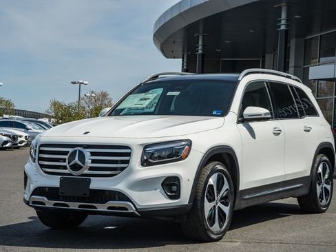 New 2026 Mercedes-Benz GLB 250 4MATIC image 3