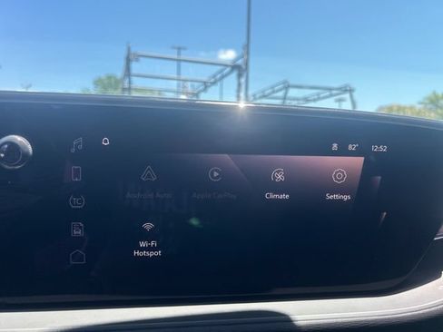 Used 2025 Buick Envista Preferred w/ Convenience II Package FWD image 21