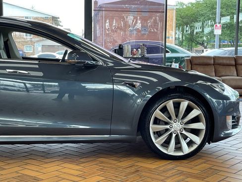 Used 2018 Tesla Model S 100D AWD/4WD image 9