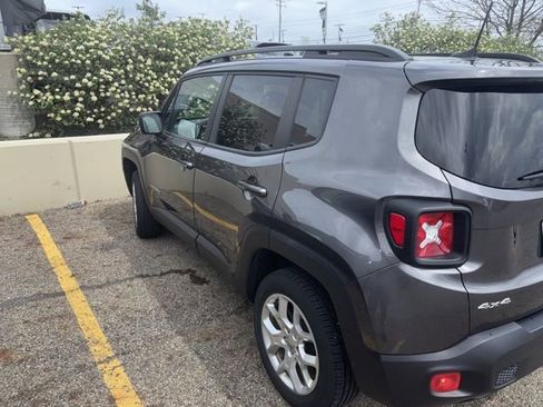 Used 2018 Jeep Renegade Latitude w/ Safety & Security Group image 2