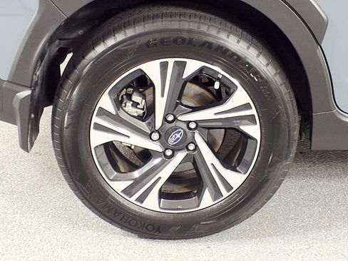 Used 2024 Subaru Crosstrek 2.0i Premium w/ Popular Package #4 image 6