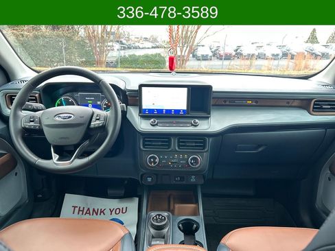 Used 2023 Ford Maverick Lariat w/ Lariat Luxury Package image 12