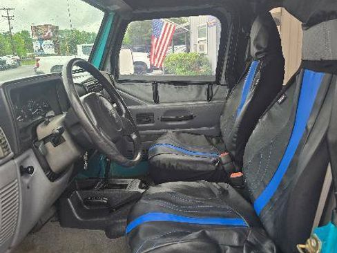 Used 1997 Jeep Wrangler SE AWD/4WD image 6