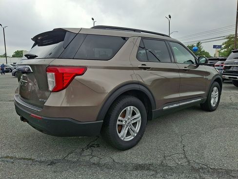 Certified 2021 Ford Explorer XLT w/ Class III Trailer Tow Package AWD/4WD image 6