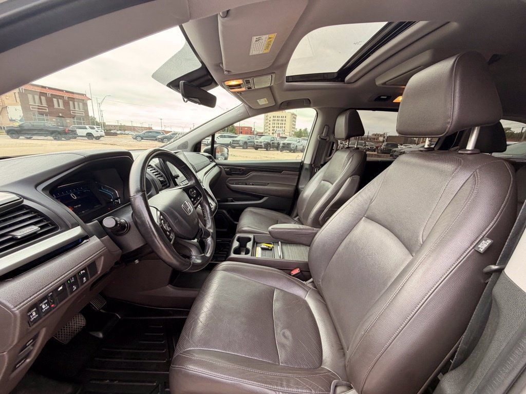 Used 2018 Honda Odyssey Elite image 10