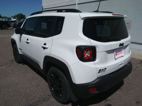 Used 2020 Jeep Renegade Altitude image 7