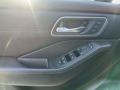 Certified 2023 Nissan Rogue Platinum w/ Platinum Premium Package image 19