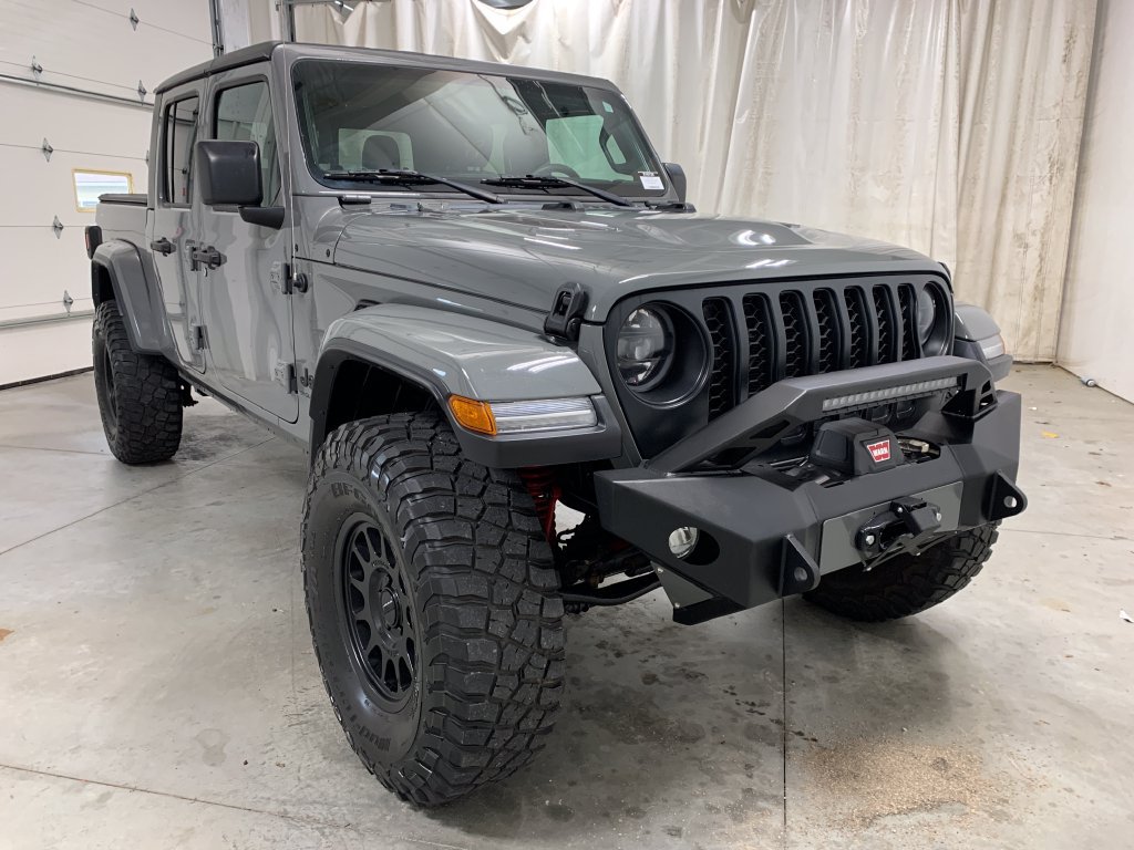 Used 2023 Jeep Gladiator Sport AWD/4WD image 13