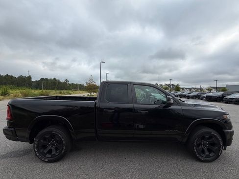 Used 2025 RAM 1500 Big Horn AWD/4WD image 23
