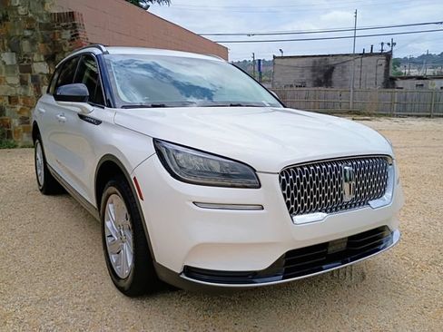 Used 2021 Lincoln Corsair FWD w/ Convenience Package image 2