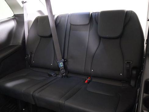 Used 2025 Kia Carnival SX Prestige FWD image 42
