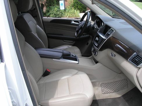 Used 2013 Mercedes-Benz ML 350 4MATIC image 10