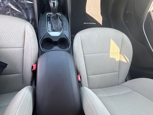 Used 2017 Hyundai Santa Fe Sport FWD image 13