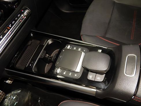 Used 2021 Mercedes-Benz GLA 45 AMG 4MATIC image 34