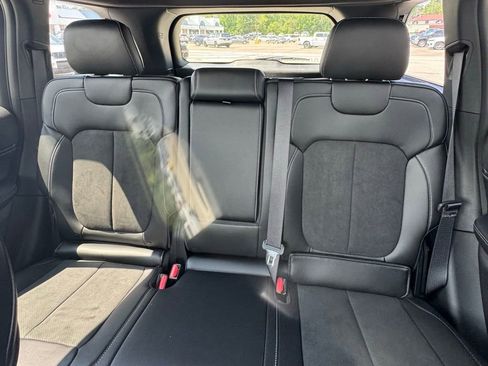 New 2025 Jeep Grand Cherokee 4WD image 13