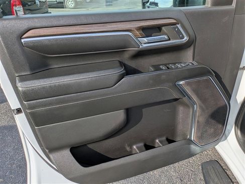 Used 2024 Chevrolet Silverado 2500 LT AWD/4WD image 18