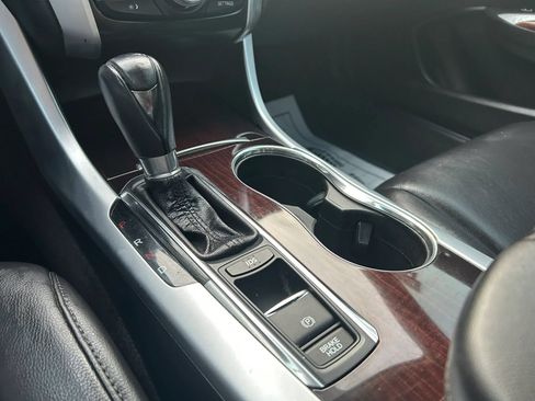 Used 2016 Acura TLX FWD image 23