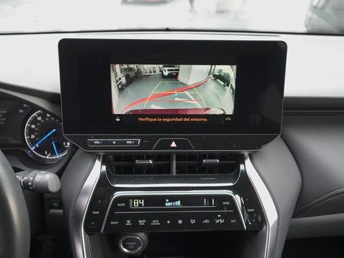 Certified 2023 Toyota Venza XLE image 31