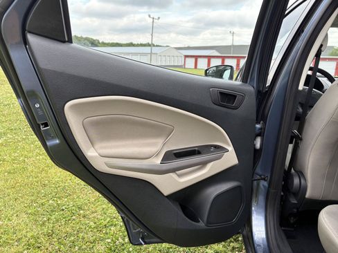 Used 2022 Ford EcoSport S AWD/4WD image 24