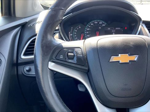 Certified 2022 Chevrolet Trax LT w/ Driver Confidence Package AWD/4WD image 24