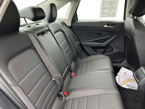 Certified 2021 Volkswagen Jetta SE image 23