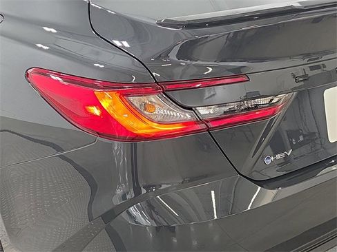 Certified 2025 Toyota Camry SE image 30