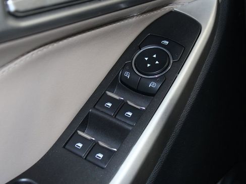 Used 2023 Ford Explorer XLT w/ Equipment Group 202A image 42