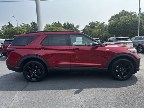 Certified 2023 Ford Explorer ST-Line w/ Class IV Trailer Tow Package AWD/4WD image 4