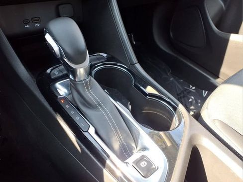 Used 2025 Buick Encore GX Preferred FWD image 6