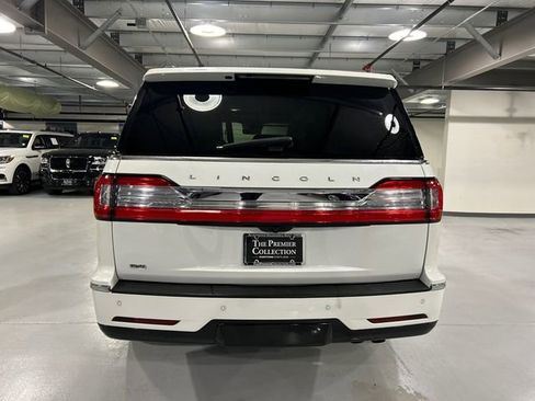 Used 2021 Lincoln Navigator Reserve w/ Luxury Package AWD/4WD image 3