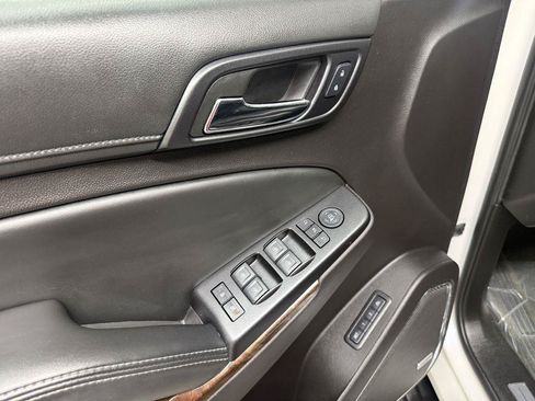Used 2016 Chevrolet Suburban LT AWD/4WD image 28