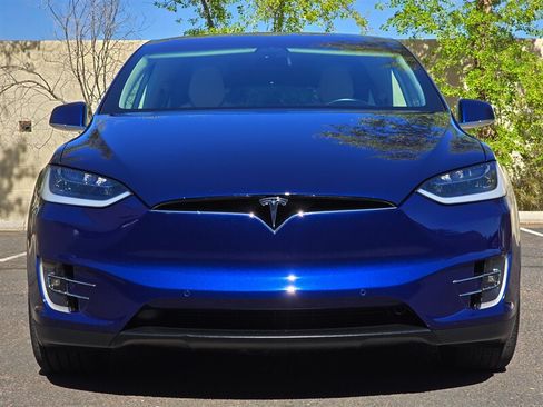 Used 2017 Tesla Model X 100D AWD/4WD image 3
