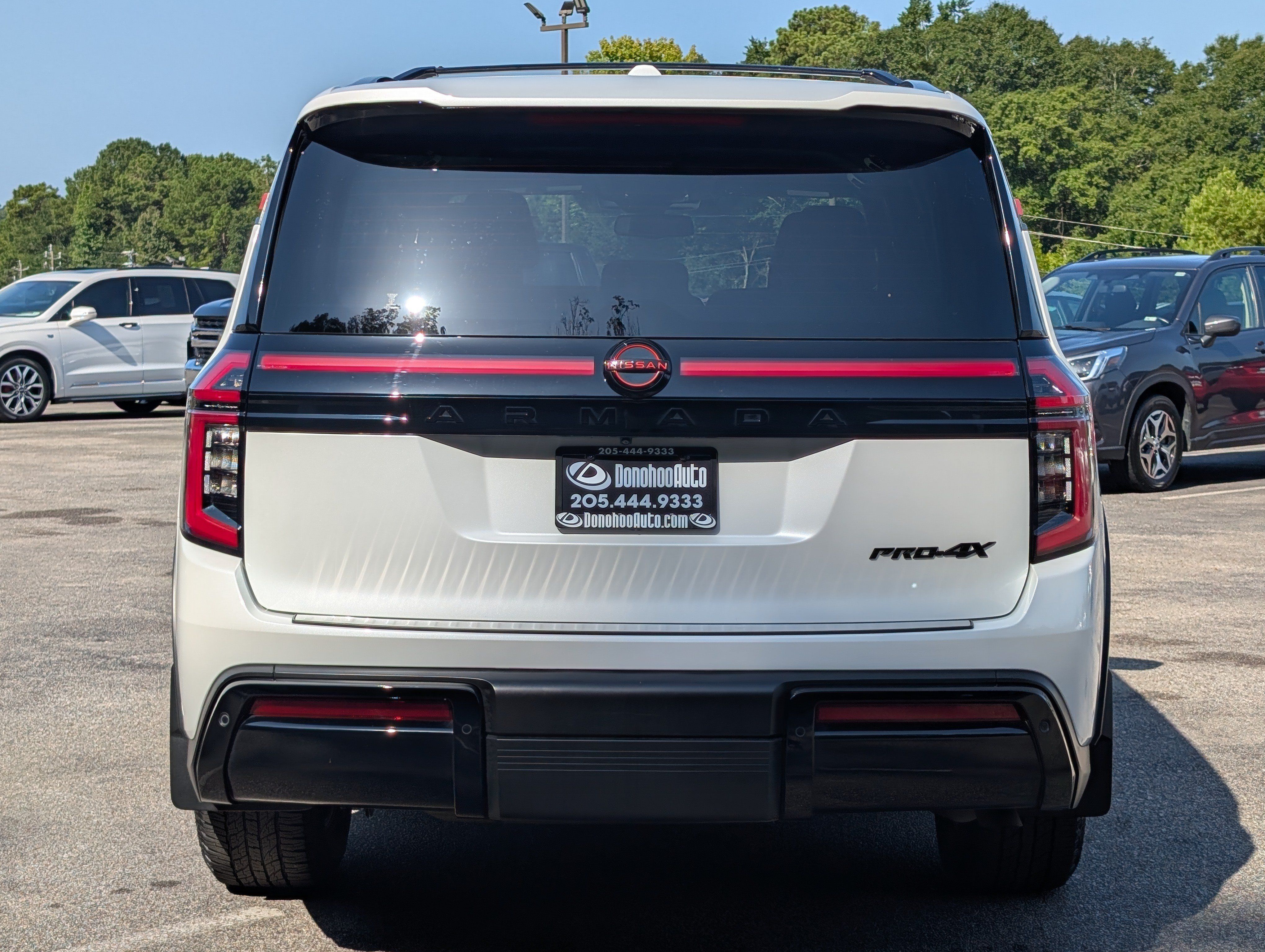 Used 2026 Nissan Armada PRO-4X w/ Captain's Chari Seat Package AWD/4WD image 8