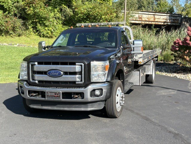 Used 2013 Ford F550 2WD Regular Cab Super Duty w/ Payload Upgrade Pkg image 2