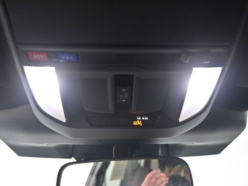 Used 2025 Subaru Forester Premium w/ Protection Package (1PH) image 11