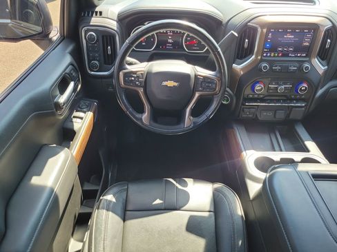 Used 2021 Chevrolet Silverado 1500 High Country image 11
