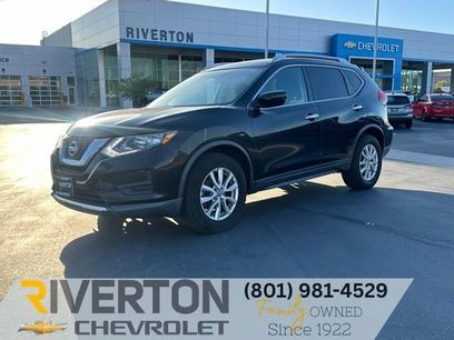 Used 2017 Nissan Rogue SV