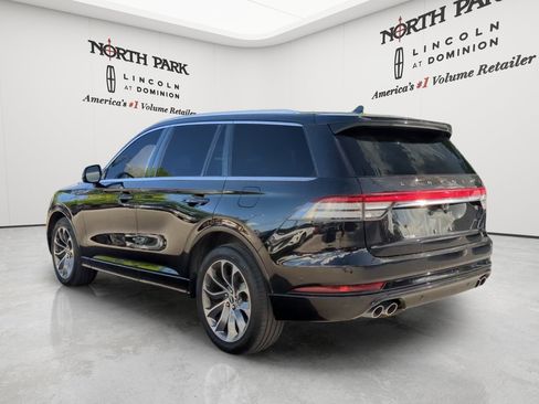 Used 2023 Lincoln Aviator Grand Touring w/ Equipment Group 301A AWD/4WD image 3