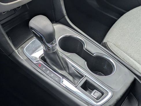 Used 2023 Chevrolet Equinox LS w/ LS Convenience Package image 12