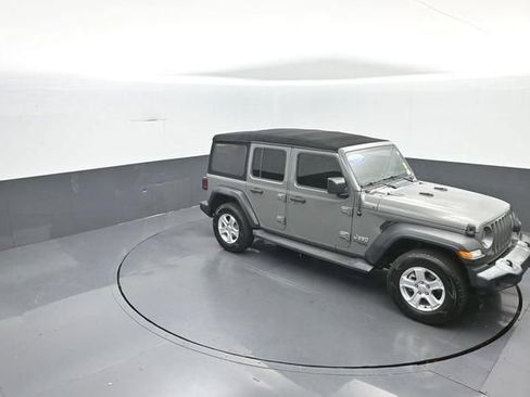 Used 2019 Jeep Wrangler Unlimited Sport S AWD/4WD image 26