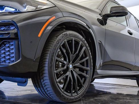 Used 2023 BMW X5 sDrive40i w/ M Sport Package image 10