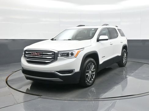 Used 2018 GMC Acadia SLT image 3