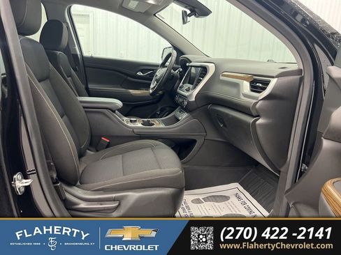 Used 2023 GMC Acadia SLE w/ Driver Convenience Package image 15