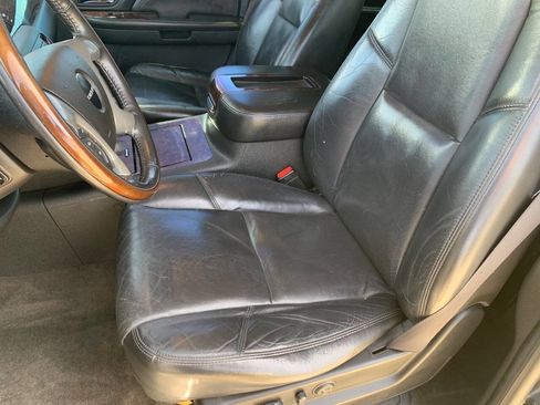 Used 2009 GMC Yukon XL Denali AWD/4WD image 15