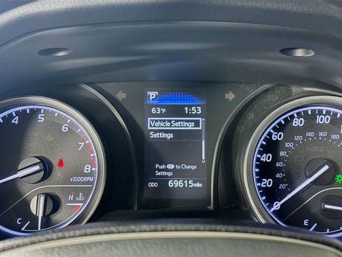 Used 2021 Toyota Camry LE image 14