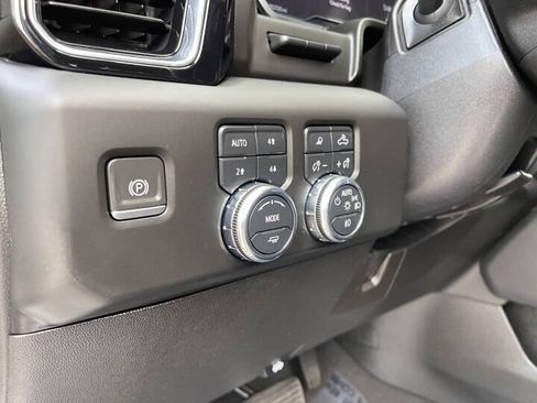 Used 2024 GMC Sierra 3500 Denali w/ Denali Reserve Package AWD/4WD image 20