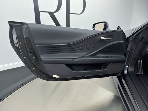Used 2022 Lexus LC 500 Convertible w/ Touring Package RWD image 24